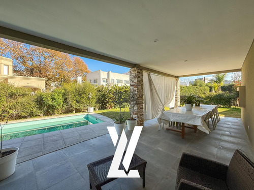 Casa 4 Ambientes En Venta Fincas De Hudson