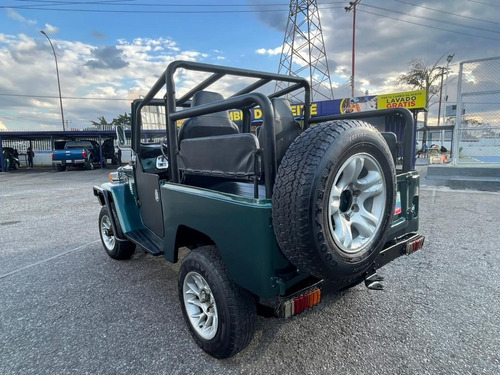 Imagen 6 de 17 de Toyota Machito Land Cruiser