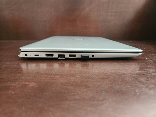 Laptop I7 8th Gen 16gb Ram Plateado (Usado)