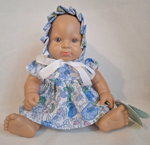 Bebote Muñeca Bebé Realista Le Bebot Con Vestido Y Capelina