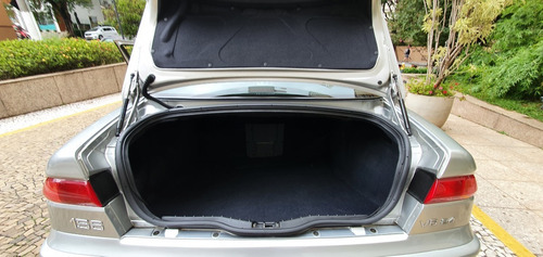 Imagem 8 de 12 de Alfa Romeo 156 2.5 V6 2003