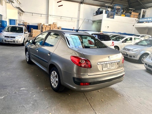 Peugeot 207 Compact 1.4 2010. Impecable!