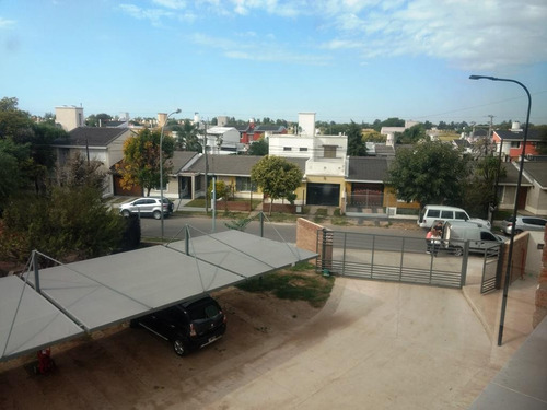 Imagen 4 de 17 de Vendo Dúplex De 2 Dormitorios Con Cochera En Barrio Smata Con Plan De Pago