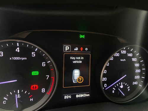 Imagem 6 de 12 de Hyundai Elantra Special Edition 2.0 Aut 2017 Completo Teto