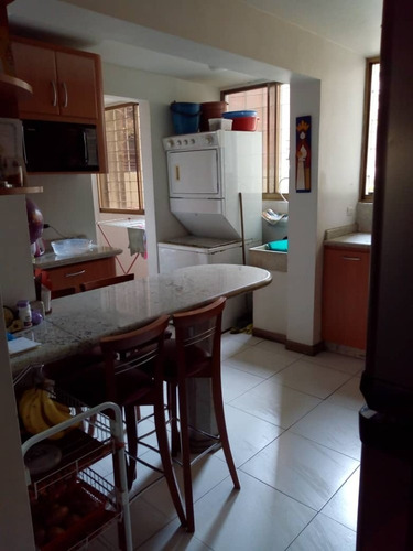 Imagen 4 de 12 de Apartamento En Venta San Roman