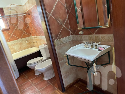 Venta De Casa De 4 Dormitorios En Campos De Roca