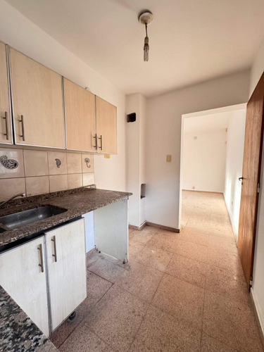 Alquiler Duplex A Metros De Av. Sabattini - 2 Dorm Con Cochera Y Patio - Veni A Verlo!