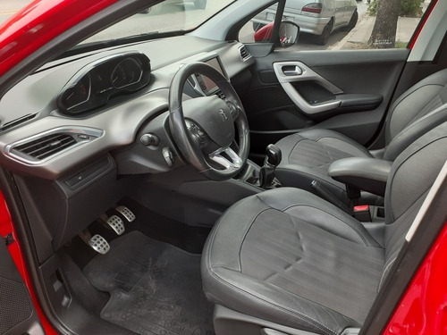 Imagen 8 de 9 de Peugeot 208 2017 1.6 Feline