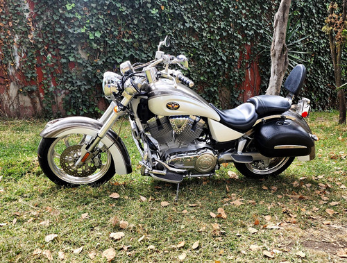 2004 Victory Polaris Kingpin 1,507cc 5 Velocidades