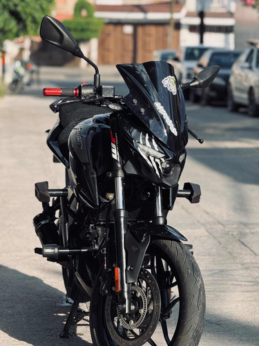 Pulsar N250 2024 Fi Sliders Negros Tiene Cúpula (no Se Perfo