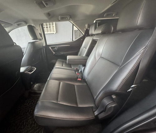 Toyota Hilux SW4 Hilux SW4 SRX 4x4 2.8 TDI 16V Dies. Aut.