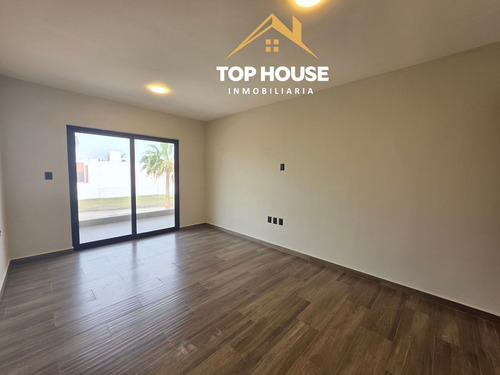 Casa En Venta En Residencial Las Palmas, Veracruz