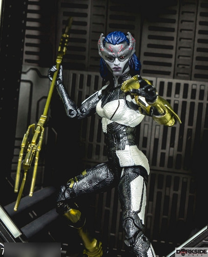 Figura Proxima Midnight - Infinite War - Marvel Legends Mcu (Usado)