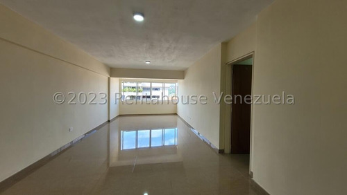Bello Y Amplio Apartamento En Venta En La Campiña Conjunto Residencial De Reciente Data Mls #23-26350 Yf 