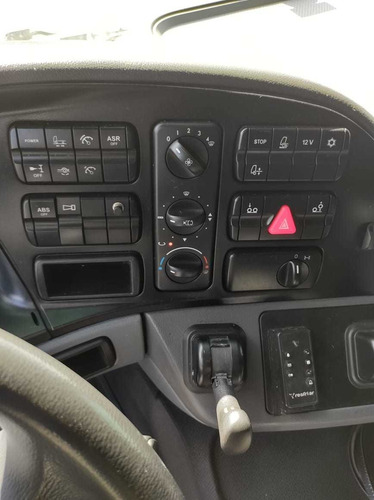 Imagem 11 de 15 de Mercedes-benz 2546