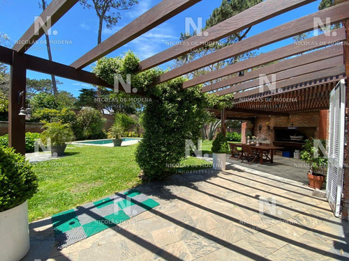 Muy Linda Casa Toda Reciclada - Ref: 3174