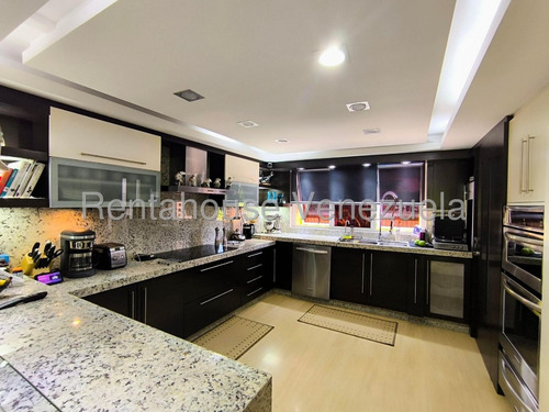 Vendo Hermoso Townhouse En El Hatillo Negociable