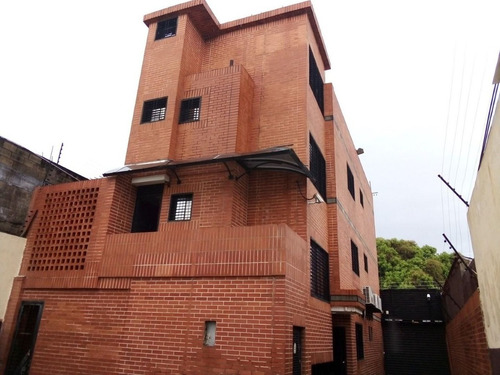 Imagen 10 de 13 de Leida Falcon Rentahouse Vende Edificio En La Candelaria Valencia 22-19154 Lf