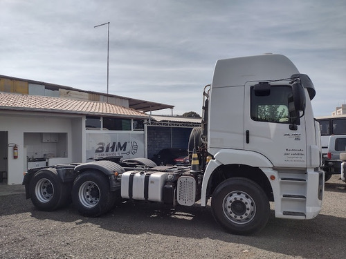 Imagem 8 de 11 de Cavalo Truck 6x2 Rodoviário