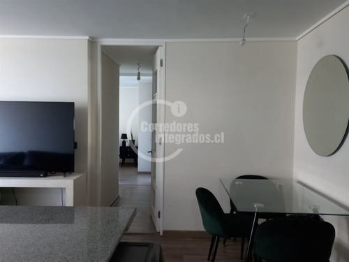 Venta Departamento Macul, Con Estacionamiento Y Termopanel