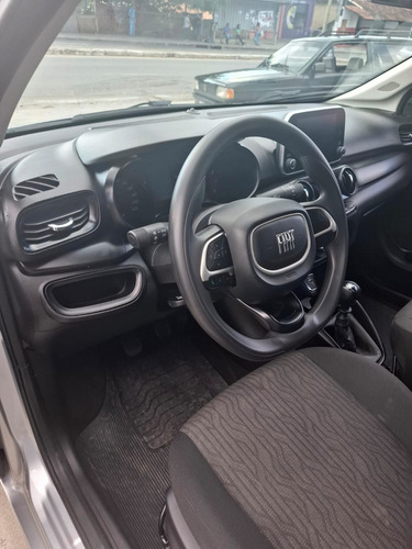 Fiat Cronos 1.3 Drive Flex 4p