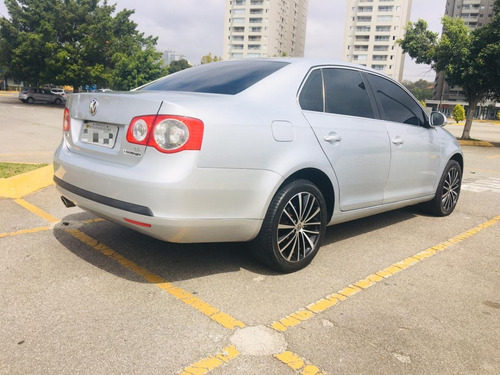 Volkswagen Jetta 2.5 I 20v 170cv Gasolina 4p Tiptronic 2008
