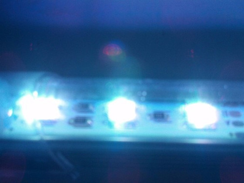 Imagem 1 de 4 de Lâmpada Led Rgb Para Aquário - Aquarium (95 Cm - 13,68w)