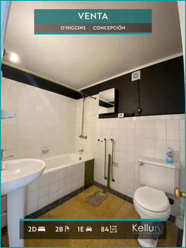 Departamento Antiguo, 2 Dormitorios, 2 Baños, Muy Céntrico