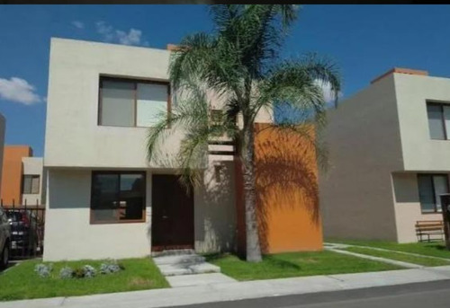 Imagen 1 de 18 de Casa En Venta En Puerta Real Queretaro Lg09