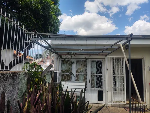 Casa Com 2 Quartos,2 Banheiros, Espaçosa