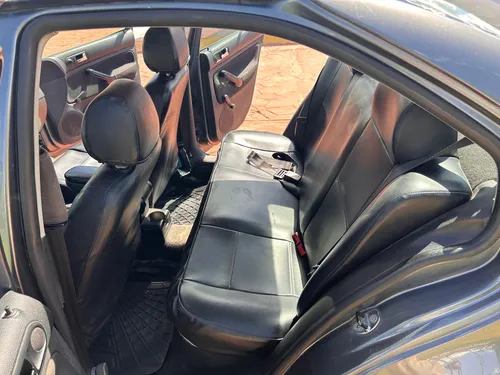 Volkswagen Jetta Clásico 2.0 Cl 5vel Aa Mt