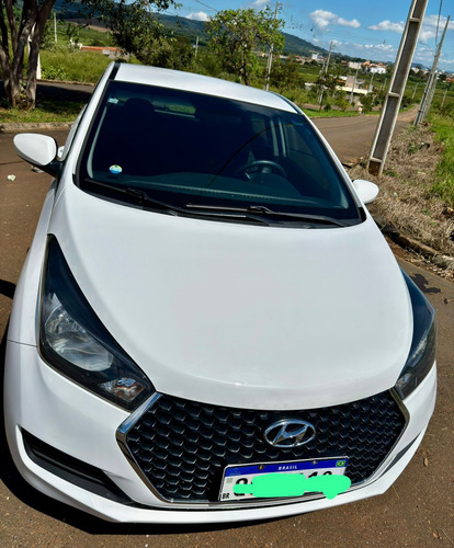 Hyundai HB20S 1.0 Unique Flex 4p