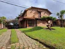 Comprar Excelente Casa Con Muy Buenos Materiales Bien Ubicada Para Entrar A Vivir ,cerca De Todo.