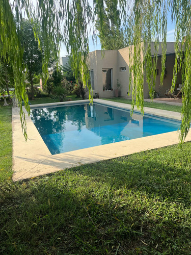 Santa Irene Casa 5 Ambiente Piscina