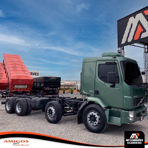 Bitruck 8x2 Volvo Vm 260 2009