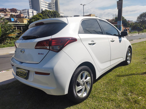 Imagem 6 de 14 de Hyundai Hb20 1.0 Comfort Style Turbo Flex Manual
