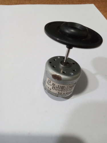Motor Eléctrico Pequeño Para Juguetes 5/9 Volt M2 (Usado)