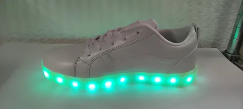 Tenis adulto com luz cheap
