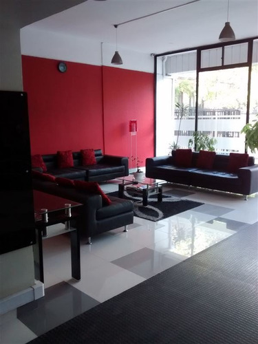Imagen 6 de 14 de Se Vende Oficina De 2 Privados, Cercano Metro U. Catolica
