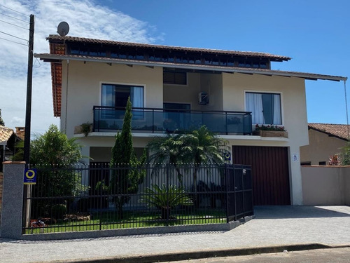 Sobrado No Floresta Com 4 Quartos Para Venda, 209 M² - Lg7625