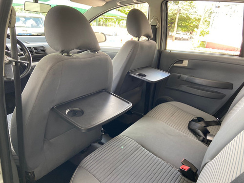 Volkswagen Spacefox 1.6 MI SPORTLINE 8V FLEX 4P MANUAL