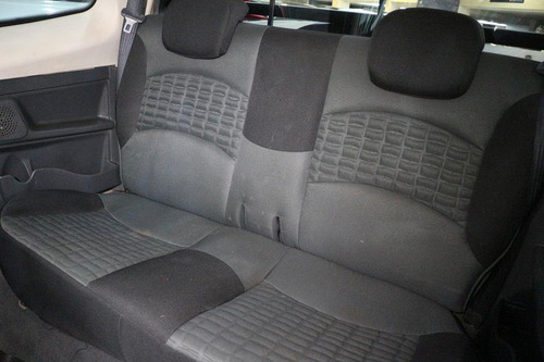 Fiat Strada 1.8 16v Adventure Cab. Dupla Flex 2p