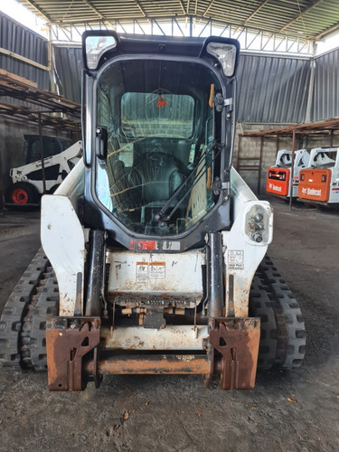 Imagem 3 de 7 de Minicarregadeira Sobre Esteiras Bobcat T630 505hs Ano 2019