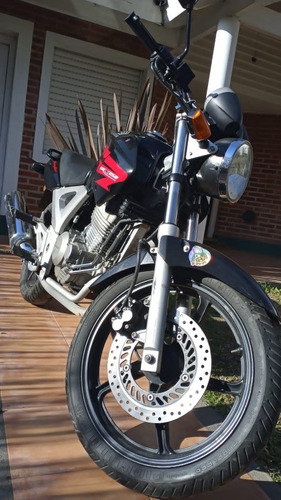 Imagen 1 de 7 de Cb 250 Twister Honda