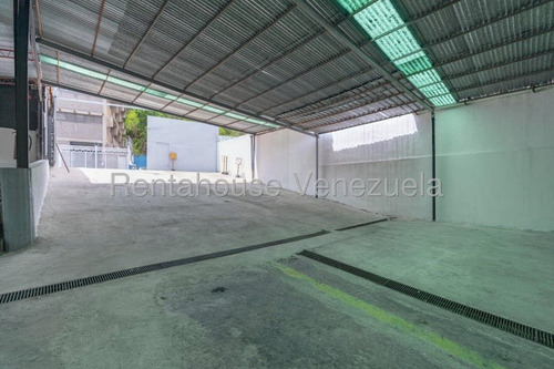 Exclusivo Galpón Con La Mejor Ubicación En Boleíta Sur, A Pie De Calle. Mls# #25-22313