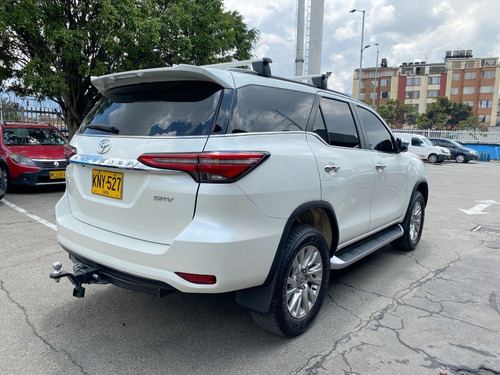 Imagen 10 de 25 de Toyota Fortuner Srv 2021
