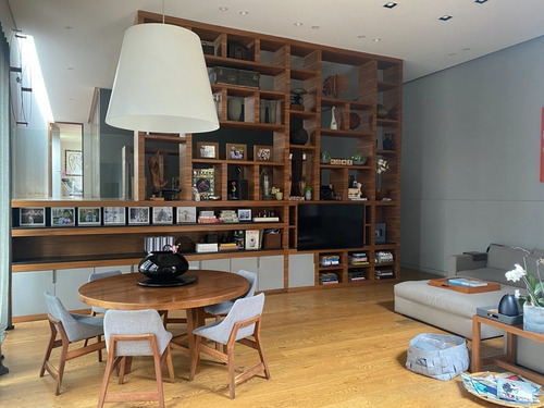 Imagen 3 de 30 de Increible Casa Decorada De Revista Recientemente Estrenada.