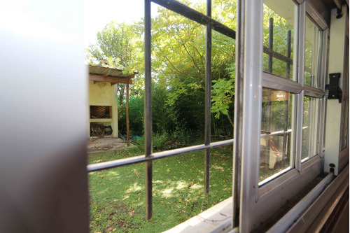 Imagen 12 de 30 de Venta Casa Quinta Virrey Del Pino Extenso Lote. Si Algo Nos Dejó La Pandemia Es La Necesidad De Vivir Con Espacio, Naturaleza Y Disfrutando De La Familia. Un Entorno Ideal Para Tu Gente. Inmobiliaria