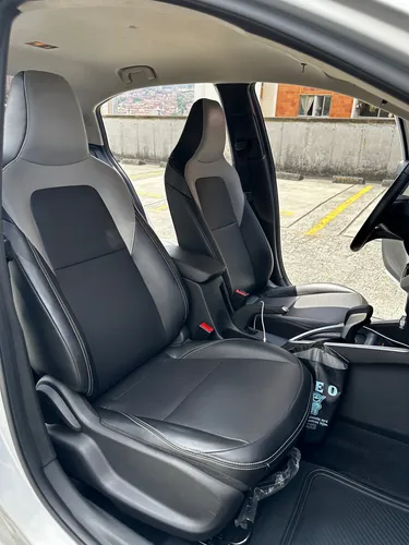 Chevrolet Onix 1.0T Premier Sedan At