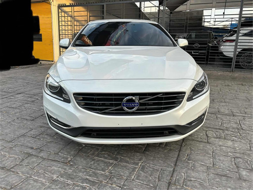 Volvo S60 2.0 T5 Momentum At